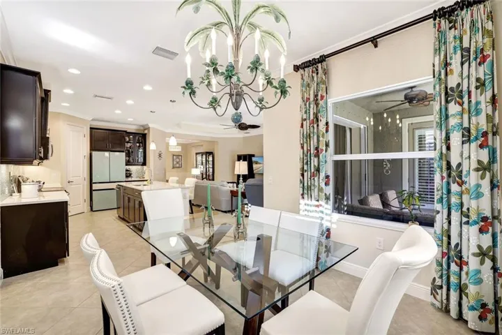 3667  Canopy  CIR, Naples, FL 34120