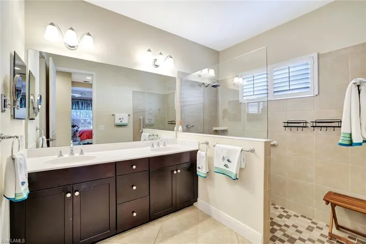 3667  Canopy  CIR, Naples, FL 34120