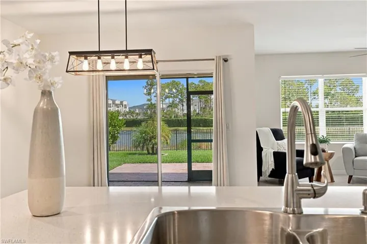 2717 Foralesca Ct, Cape Coral, Florida 33909