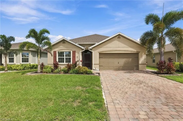 2717 Foralesca Ct, Cape Coral, Florida 33909