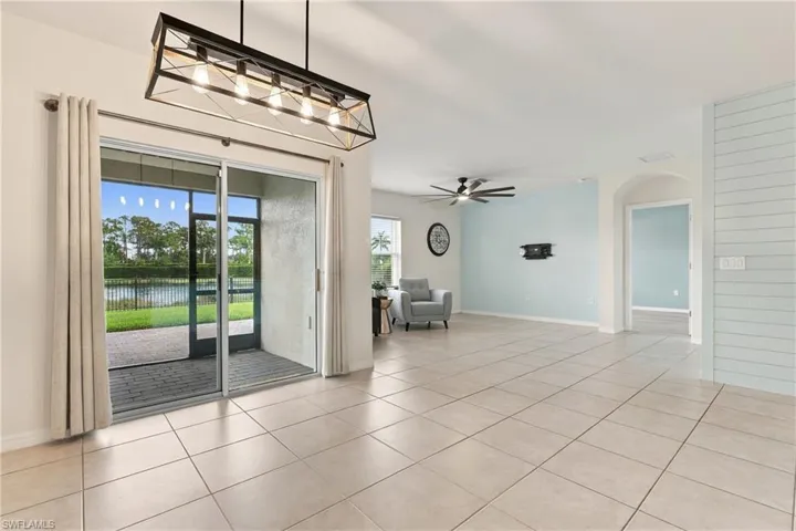 2717 Foralesca Ct, Cape Coral, Florida 33909