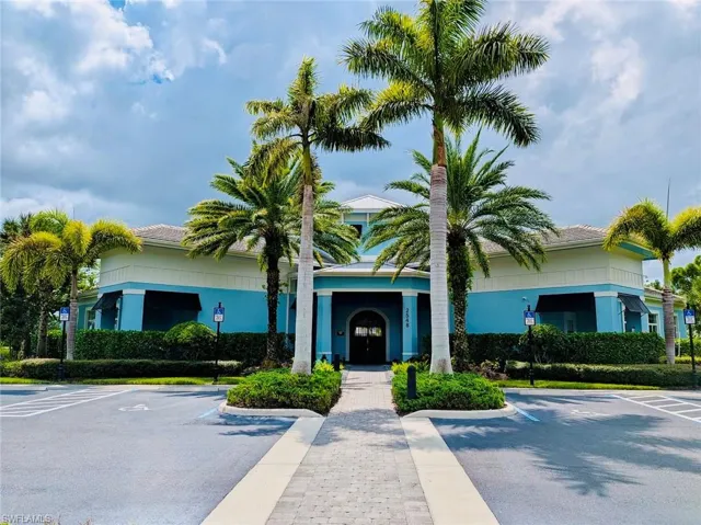 2717 Foralesca Ct, Cape Coral, Florida 33909