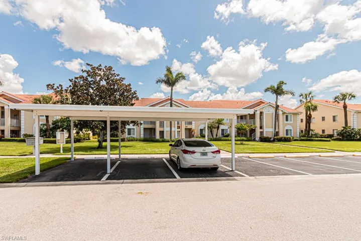 7768 Jewel Ln 102, Naples, Florida 34109