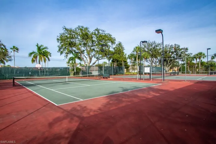 7768 Jewel Ln 102, Naples, Florida 34109