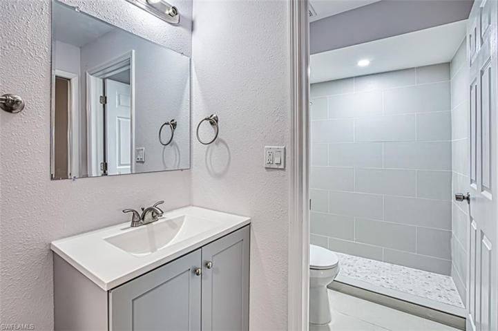 632 SE 12th CT # 10, CAPE CORAL FL 33990