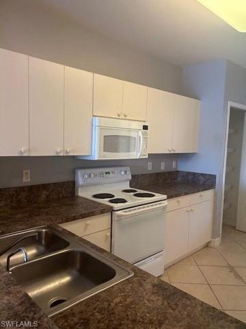 7814 Great Heron WAY # 303, NAPLES FL 34104