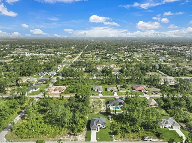 2712  17th W ST, Lehigh Acres, FL 33971
