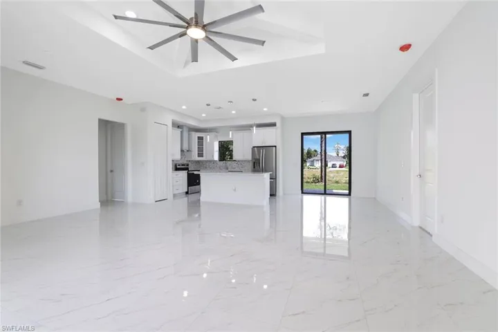 2712  17th W ST, Lehigh Acres, FL 33971