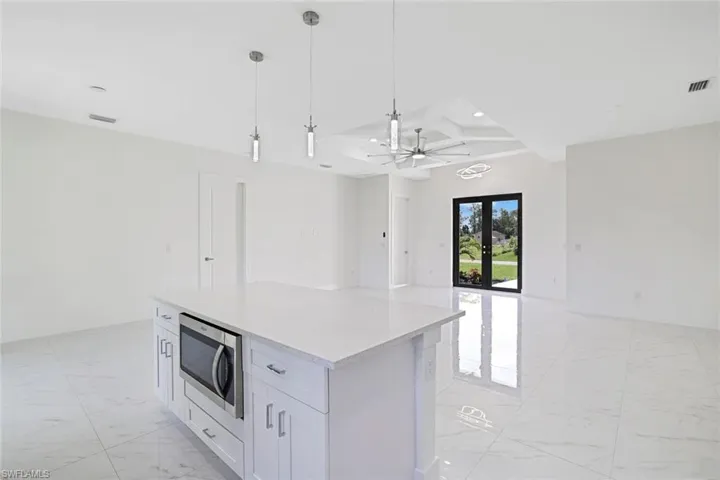 2712  17th W ST, Lehigh Acres, FL 33971