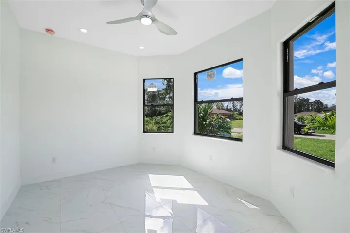 2712  17th W ST, Lehigh Acres, FL 33971