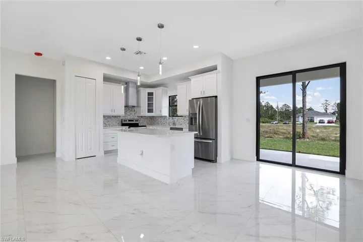 2712  17th W ST, Lehigh Acres, FL 33971