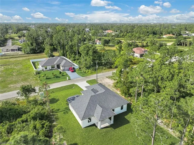 2712  17th W ST, Lehigh Acres, FL 33971