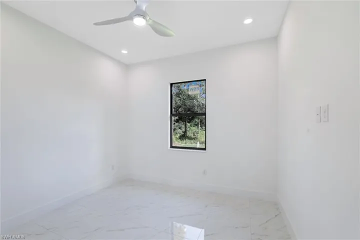2712  17th W ST, Lehigh Acres, FL 33971