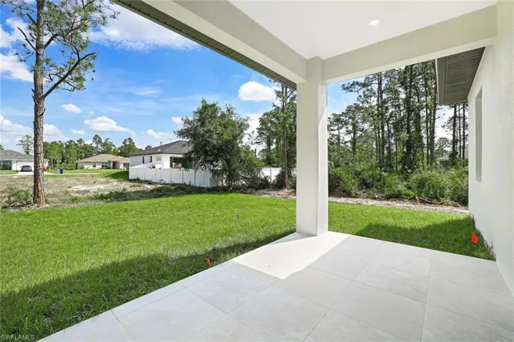 2712  17th W ST, Lehigh Acres, FL 33971