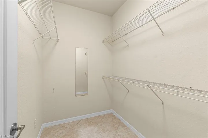 11288  Red Bluff  LN, Fort Myers, FL 33912