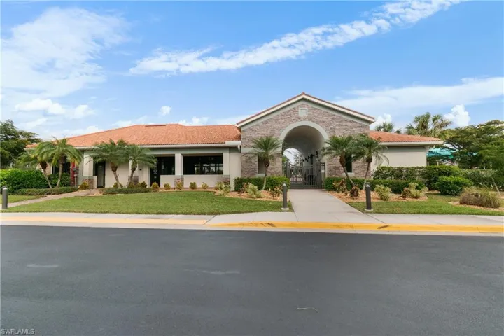 11288  Red Bluff  LN, Fort Myers, FL 33912