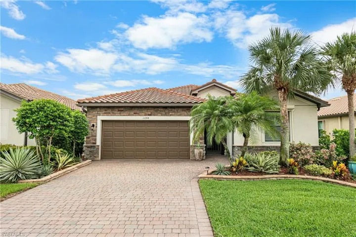 11288  Red Bluff  LN, Fort Myers, FL 33912