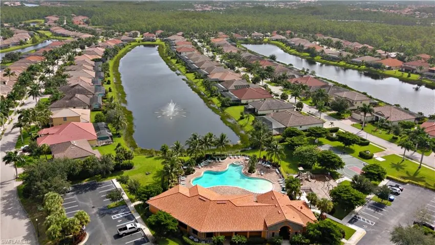 11288  Red Bluff  LN, Fort Myers, FL 33912