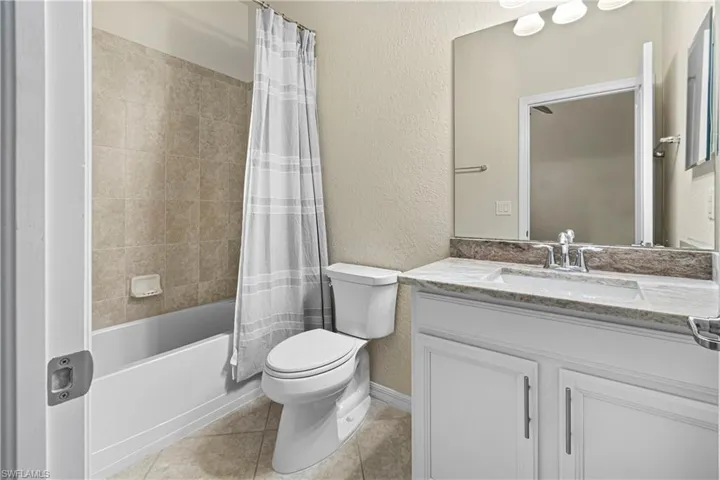 11288  Red Bluff  LN, Fort Myers, FL 33912