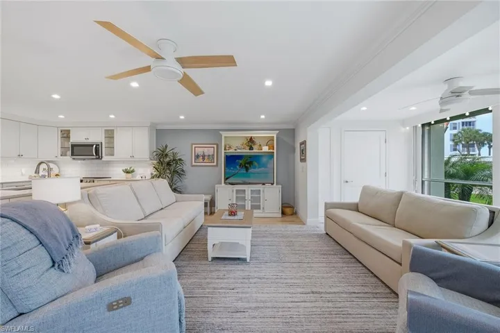 2875 Gulf Shore Blvd N 106, Naples, Florida 34103