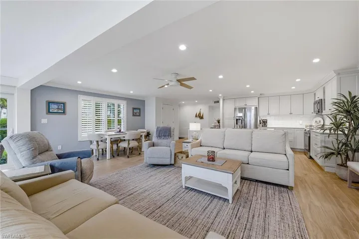 2875 Gulf Shore Blvd N 106, Naples, Florida 34103
