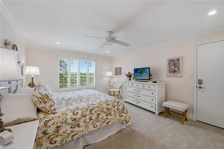 2875 Gulf Shore Blvd N 106, Naples, Florida 34103