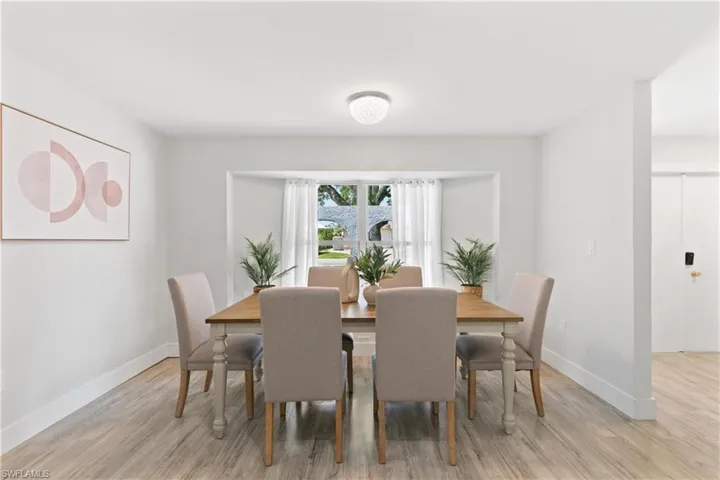 2360  Clipper  WAY, Naples, FL 34104