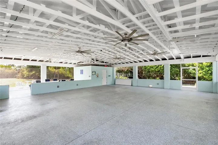 2360  Clipper  WAY, Naples, FL 34104
