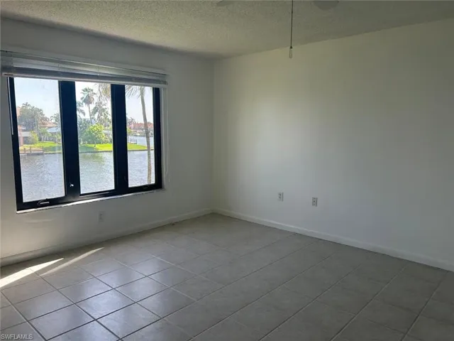 4260 Se 20th Pl 205, Cape Coral, Florida 33904