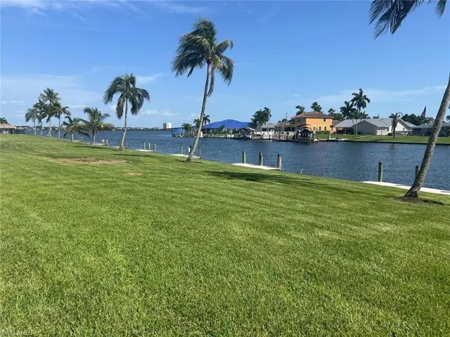 4260 Se 20th Pl 205, Cape Coral, Florida 33904