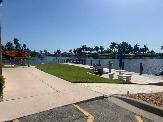 4260 Se 20th Pl 205, Cape Coral, Florida 33904