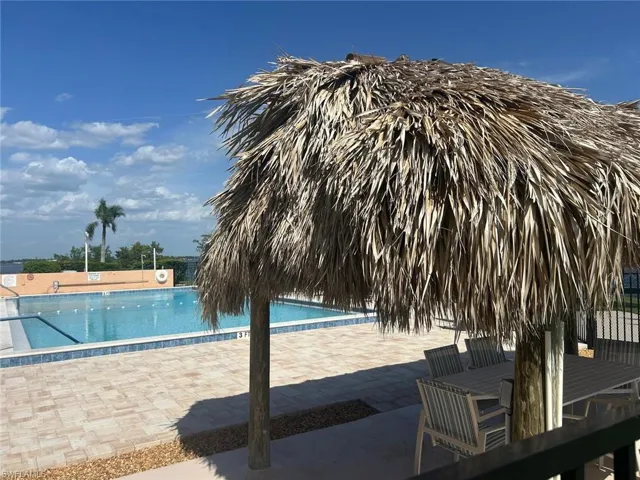 4260 Se 20th Pl 205, Cape Coral, Florida 33904