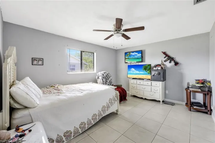 3173 54th LN SW, NAPLES FL 34116