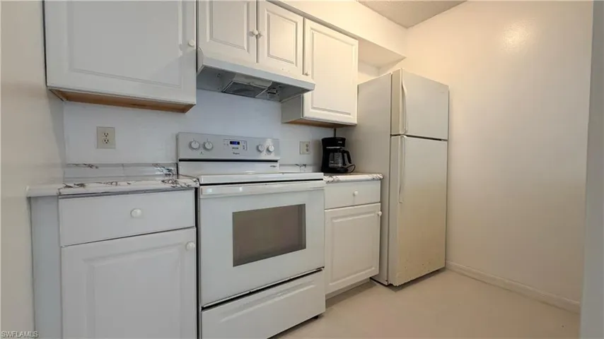 3407  Winkler  AVE, Fort Myers, FL 33916