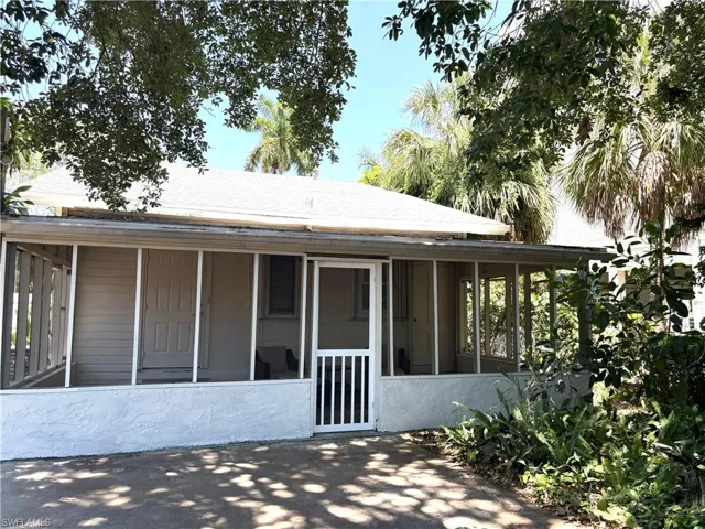2156 Victoria Ave, Fort Myers, Florida 33901