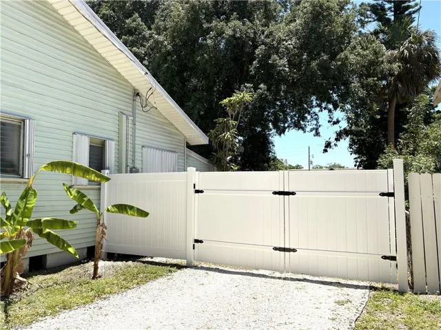 2156 Victoria Ave, Fort Myers, Florida 33901
