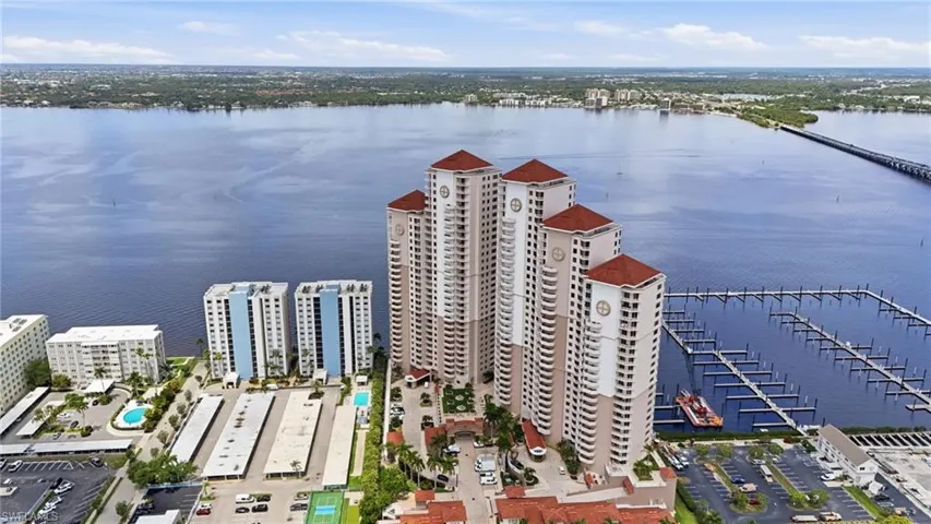 2104 1st St 1702, Fort Myers, Florida 33901