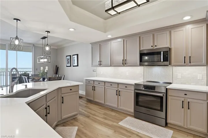 2104 1st St 1702, Fort Myers, Florida 33901