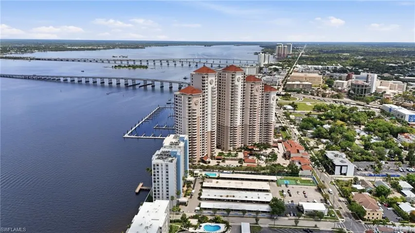 2104 1st St 1702, Fort Myers, Florida 33901