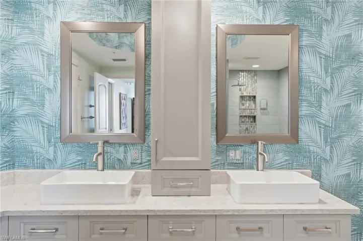2104 1st St 1702, Fort Myers, Florida 33901