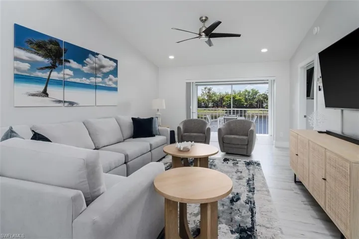 834 Gulf Pavilion Dr # 204, Naples, Florida 34108