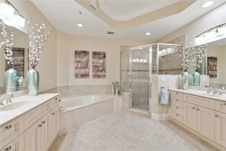 3190  Serenity  CT, Naples, FL 34114