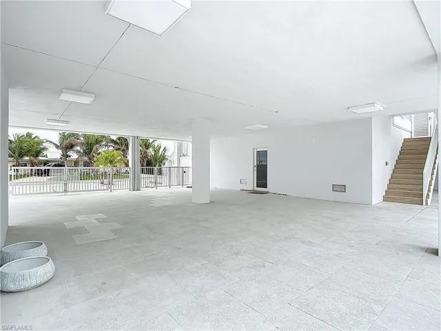 445  Madison  CT, Fort Myers Beach, FL 33931
