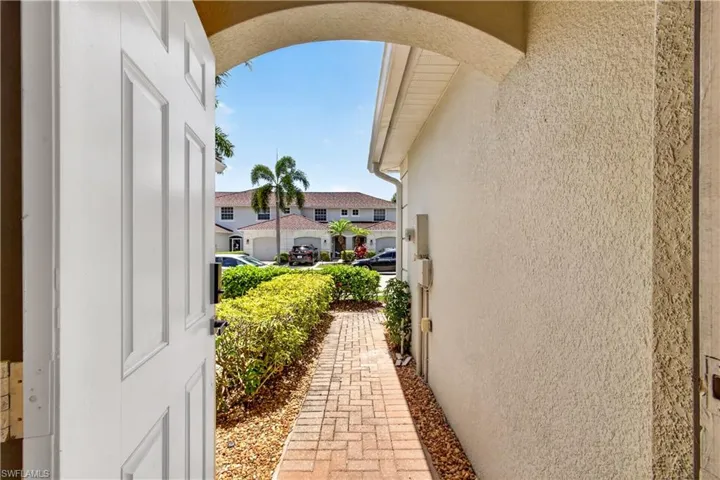 8593 Athena Ct, Lehigh Acres, Florida 33971