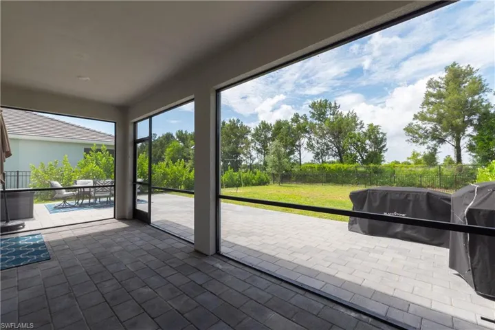 2639 Scarlet Way, Naples, Florida 34120