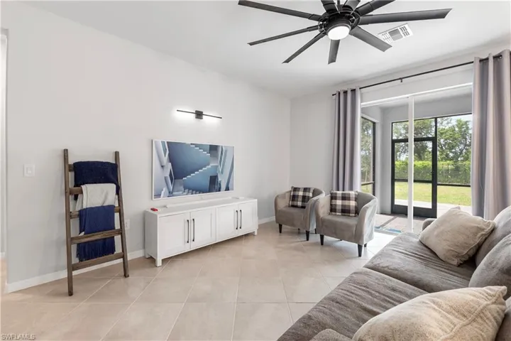 2639 Scarlet Way, Naples, Florida 34120