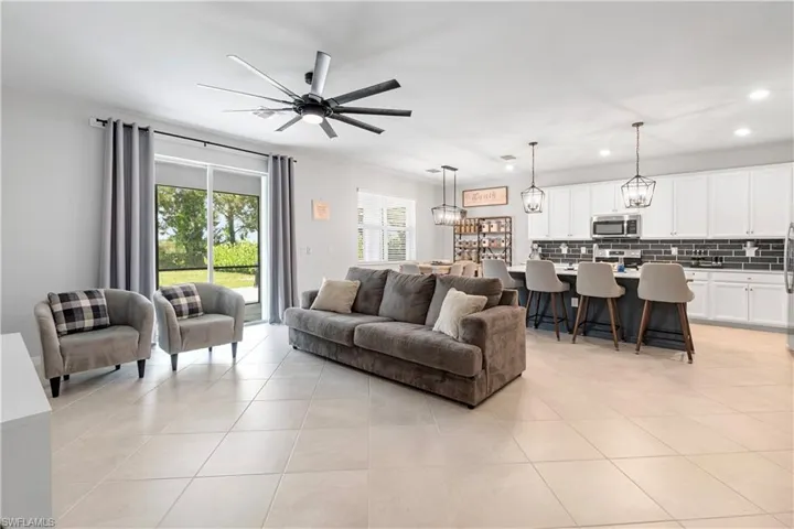 2639 Scarlet Way, Naples, Florida 34120