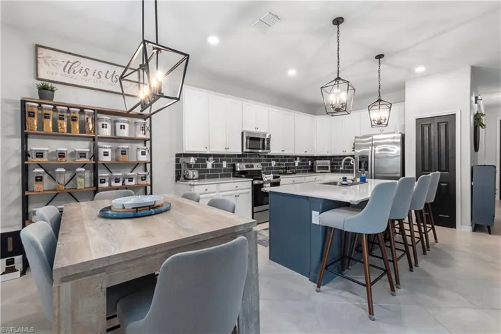 2639 Scarlet Way, Naples, Florida 34120