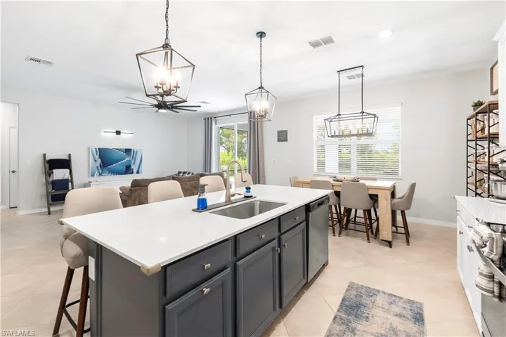 2639 Scarlet Way, Naples, Florida 34120