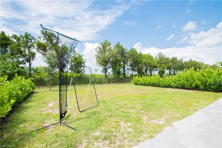 2639 Scarlet Way, Naples, Florida 34120